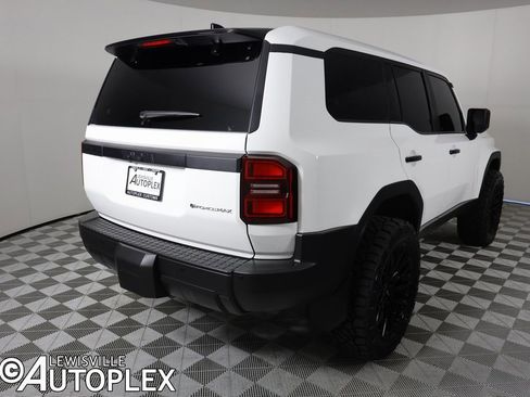 Used 2025 Toyota Land Cruiser image 11