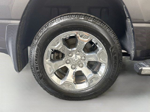 Used 2020 RAM 1500 Big Horn RWD image 32