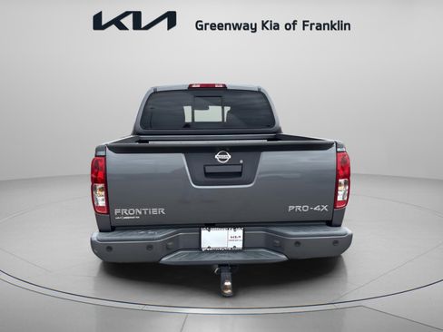 Used 2019 Nissan Frontier PRO-4X image 6