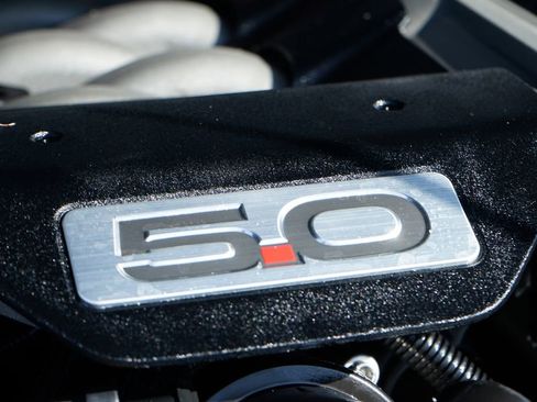 Used 2017 Ford Mustang GT w/ GT Performance Package image 13