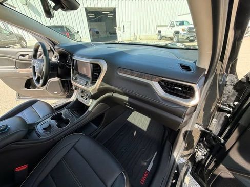 Used 2023 GMC Acadia Denali w/ Black Diamond Edition AWD/4WD image 33