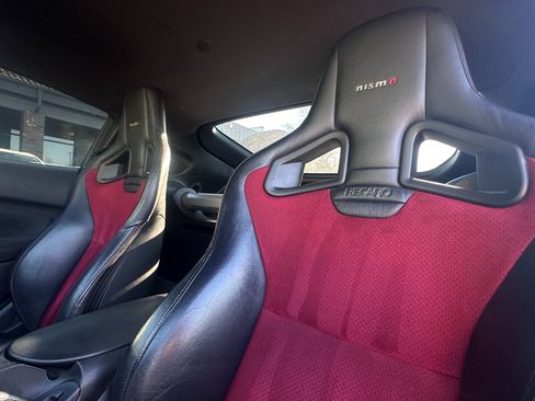 Used 2016 Nissan 370Z NISMO image 5