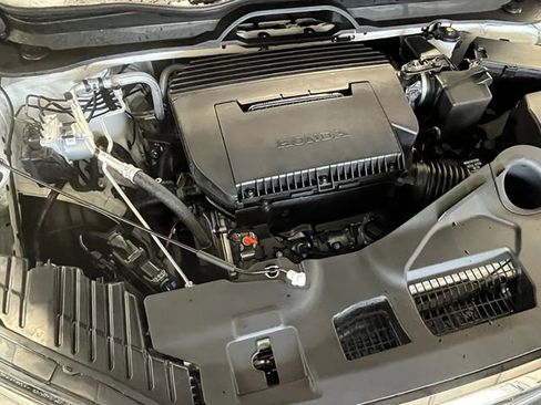 New 2026 Honda Pilot Touring image 12