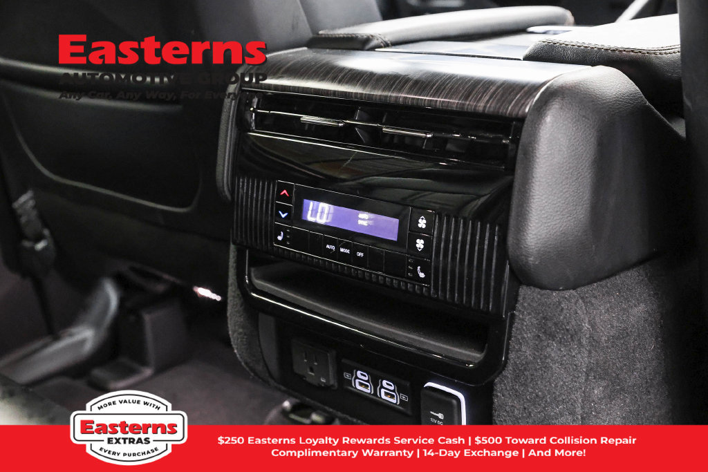 Used 2024 Jeep Wagoneer L Series II w/ Flexible Seating Group RWD image 27