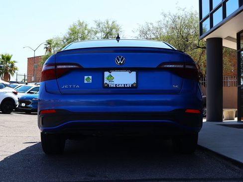 Used 2022 Volkswagen Jetta SE FWD image 13