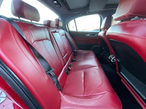 Used 2017 Alfa Romeo Giulia w/ Sport Appearance Package image 14
