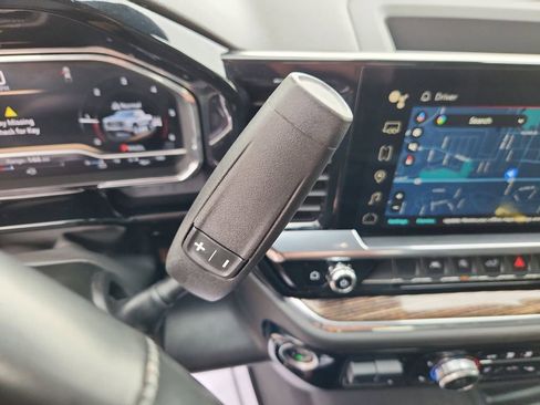 Used 2023 GMC Sierra 1500 Elevation image 22