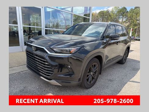 Used 2026 Toyota Grand Highlander Limited image 1