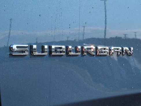 New 2026 Chevrolet Suburban Premier image 30