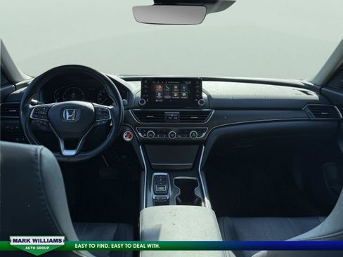 Used 2020 Honda Accord Touring image 14