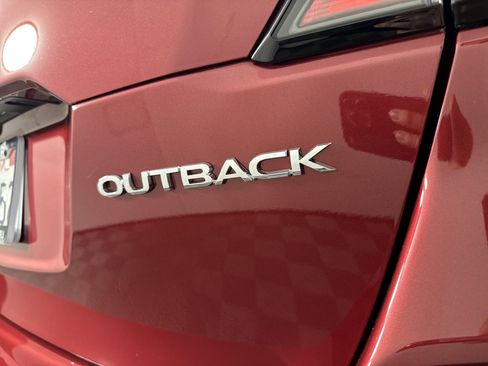 Used 2025 Subaru Outback Premium image 33