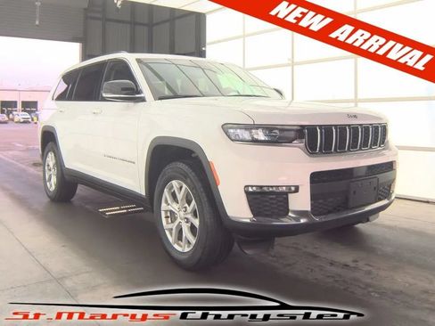 Used 2023 Jeep Grand Cherokee L Limited AWD/4WD image 1