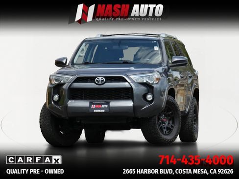 Used 2016 Toyota 4Runner SR5 AWD/4WD image 2