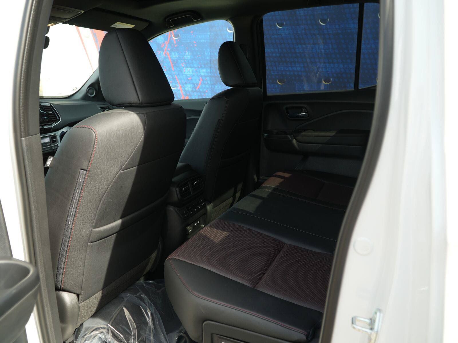New 2026 Honda Ridgeline Black Edition image 18