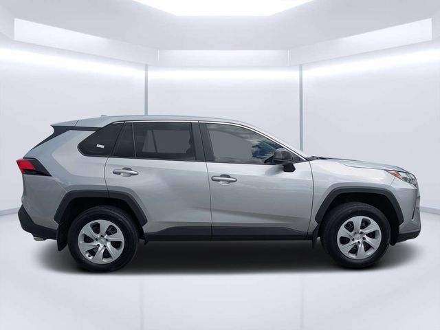 Used 2024 Toyota RAV4 LE FWD image 2