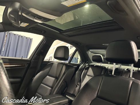 Used 2014 Mercedes-Benz C 300 4MATIC Sedan image 39