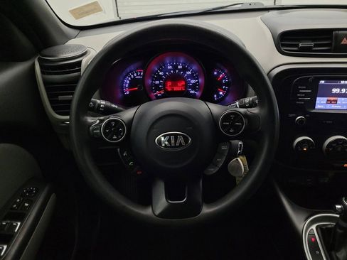 Used 2019 Kia Soul FWD image 22