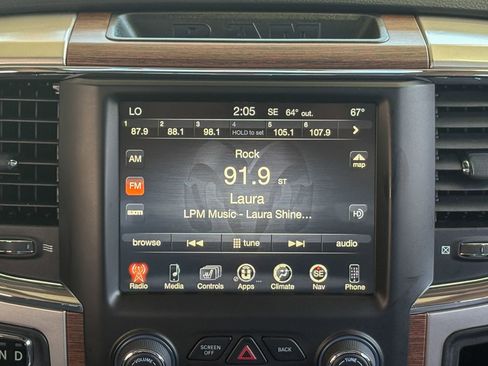 Used 2017 RAM 1500 Laramie w/ Convenience Group AWD/4WD image 35