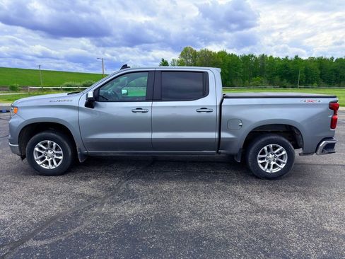 Used 2025 Chevrolet Silverado 1500 LT AWD/4WD image 13