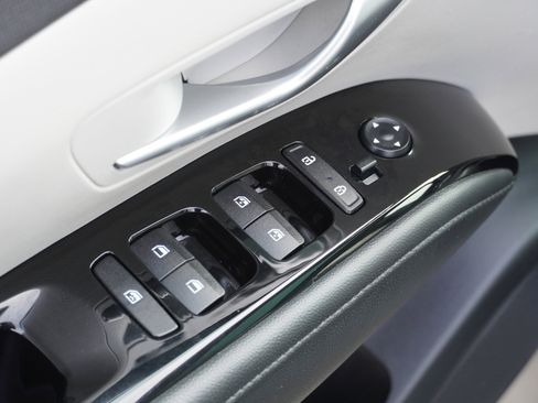 Used 2024 Hyundai Tucson Limited image 18