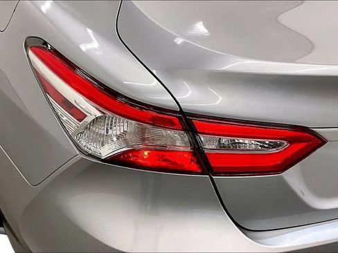 Used 2020 Toyota Camry LE FWD image 23