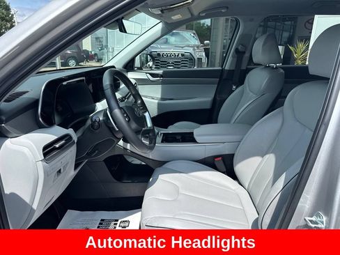 Used 2025 Hyundai Palisade SEL FWD image 11