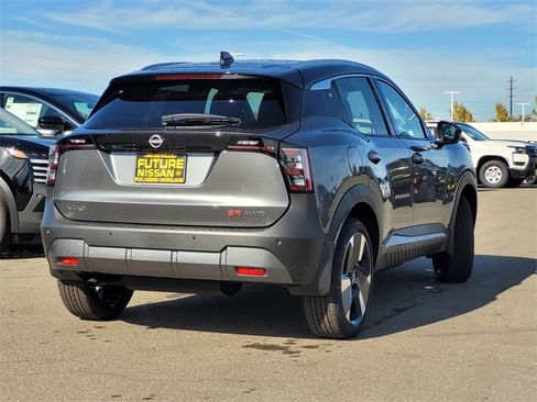 New 2026 Nissan Kicks SR image 4