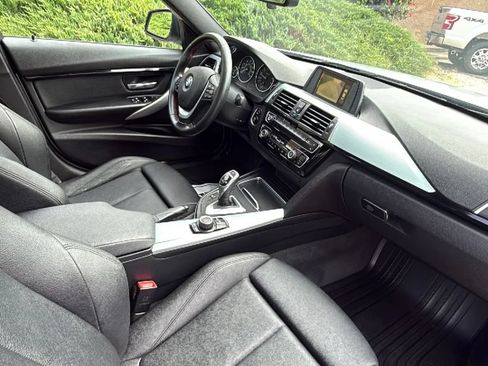 Used 2016 BMW 328i Sedan RWD image 33