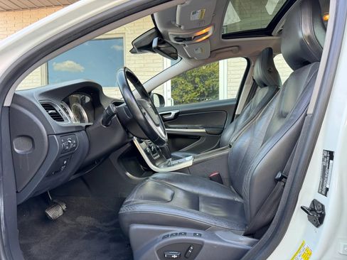 Used 2012 Volvo S60 T5 FWD image 15