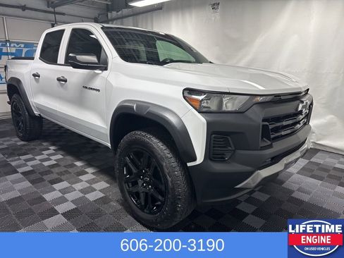 Used 2023 Chevrolet Colorado Trail Boss image 3