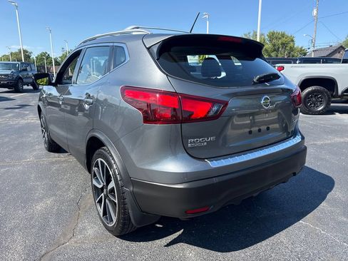 Used 2017 Nissan Rogue Sport SL AWD/4WD image 9