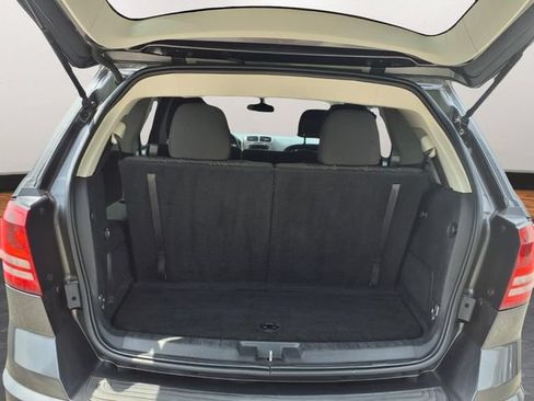 Used 2019 Dodge Journey SE FWD image 21