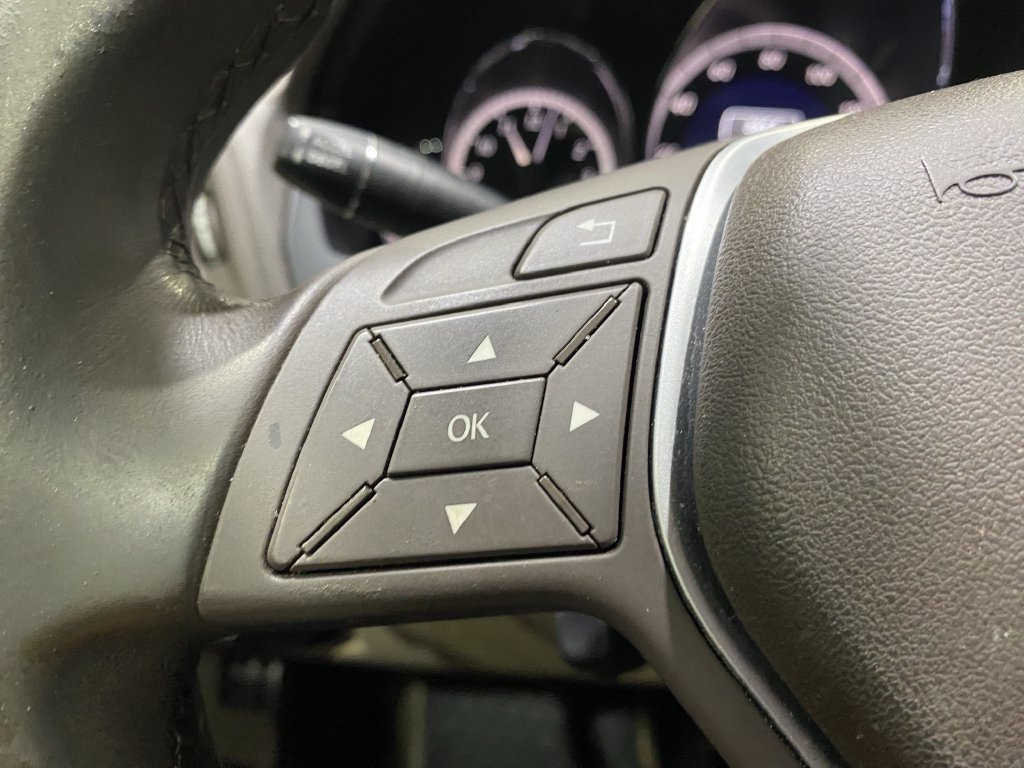 Used 2013 Mercedes-Benz E 550 Cabriolet image 8