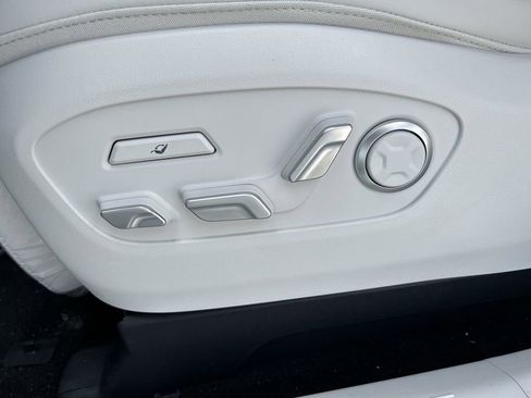 New 2026 Hyundai Ioniq 9 Limited image 24