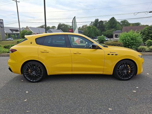 Used 2022 Maserati Levante Modena S AWD/4WD image 7