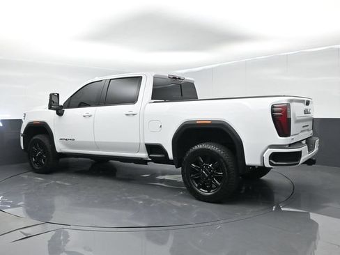 Used 2025 GMC Sierra 2500 AT4 AWD/4WD image 6