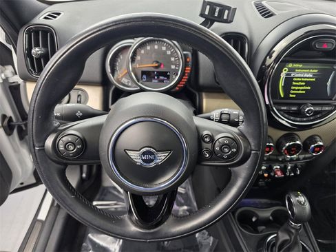 Used 2017 MINI Cooper Countryman image 19