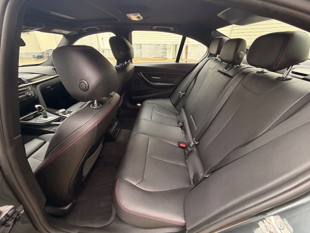 Used 2015 BMW 328i Sedan RWD image 15