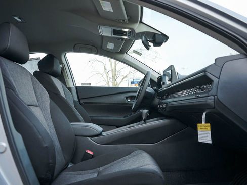 New 2025 Honda Accord LX image 9