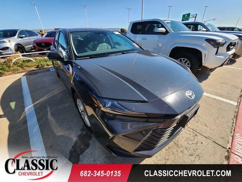 Used 2026 Toyota Camry LE FWD image 1