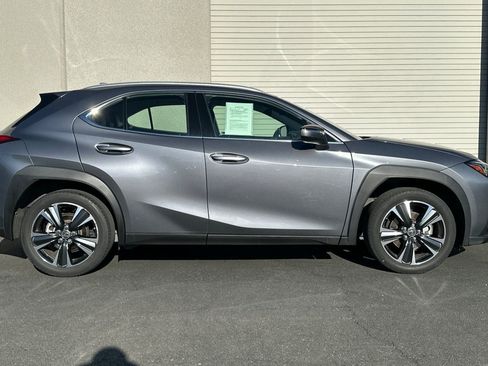 Used 2021 Lexus UX 200 w/ Accessory Package (Z2) image 3