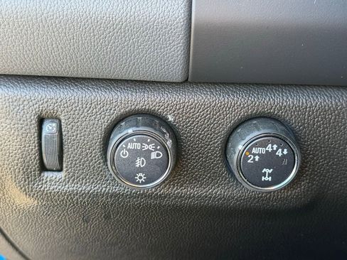 Used 2022 Chevrolet Colorado Z71 image 9