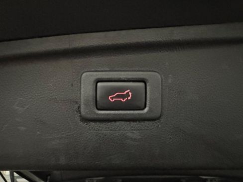 Used 2019 Subaru Outback 2.5i Premium AWD/4WD image 13