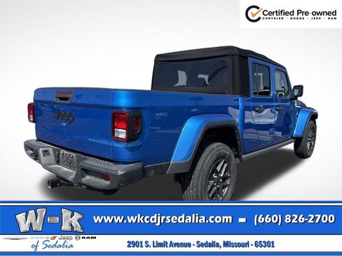 Used 2024 Jeep Gladiator Sport AWD/4WD image 8