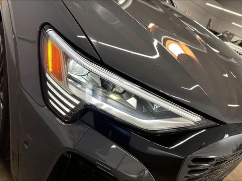 Certified 2024 Audi Q8 e-tron Premium Plus w/ Prestige Package AWD/4WD image 29