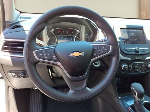 Certified 2022 Chevrolet Equinox LT FWD image 3