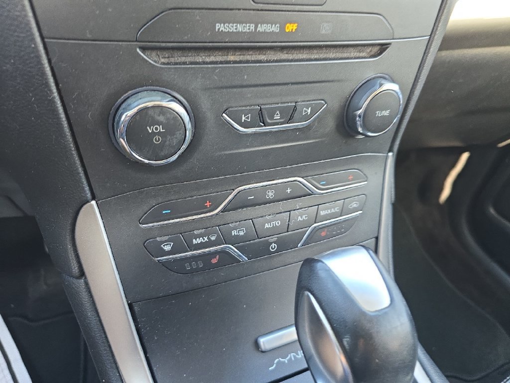 Used 2017 Ford Edge SEL w/ Equipment Group 201A AWD/4WD image 17