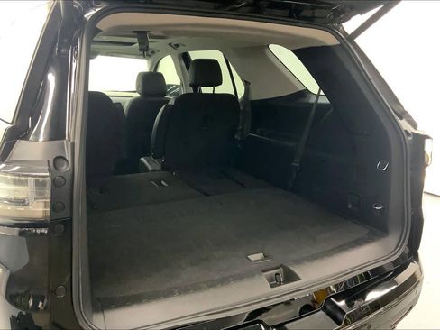 Used 2020 Chevrolet Traverse Premier w/ Redline Edition image 15