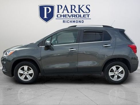 Used 2018 Chevrolet Trax LT w/ LT Convenience Package AWD/4WD image 4
