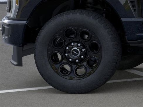 New 2026 Ford F250 Lariat w/ Black Appearance Package image 19